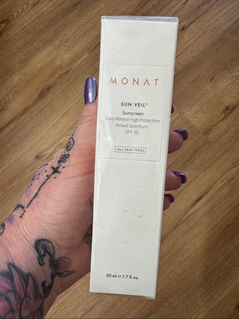 MONAT Sun Veil Daily Mineral Sunscreen SPF 30 – White